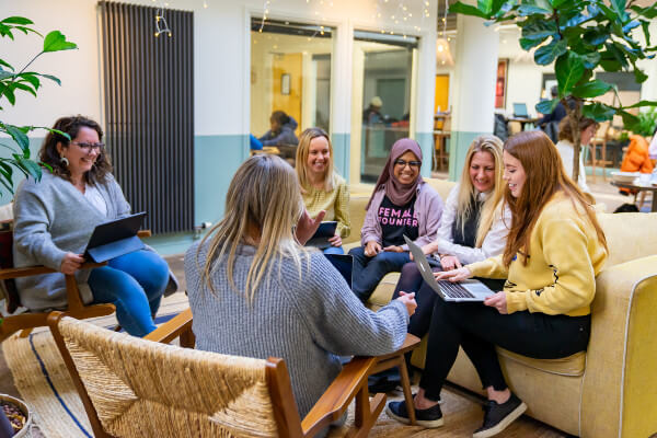 Women at a flockhere event